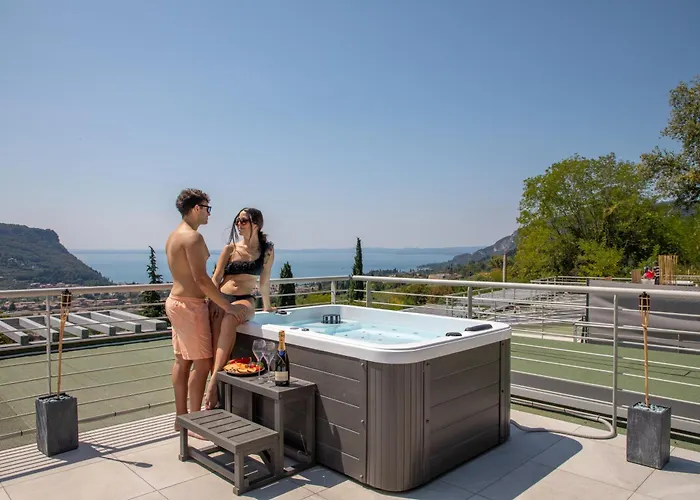 Sunset Lodge - Enjoy Holiday